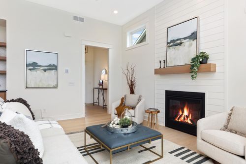 8306 186th St W, LAKEVILLE, MN, 55044-2809 | Card Image