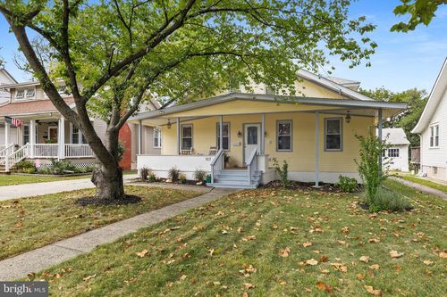 107 E Bettlewood Ave, OAKLYN, NJ, 08107-1326 | Card Image