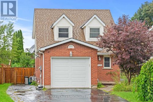 110 Steeles Cres, Cambridge, ON, N1R8C4 | Card Image