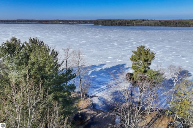 5354 E Shore Dr Ne, House other with 4 bedrooms, 2 bathrooms and null parking in Kalkaska MI | Image 40