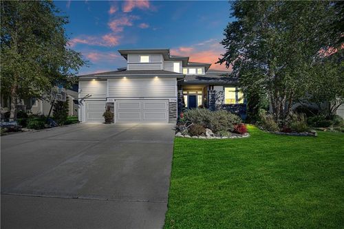 11510 W 157th Ter, Overland Park, KS, 66221-7106 | Card Image