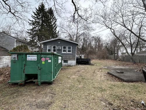 44 Osage St, Selden, NY, 11784-2730 | Card Image