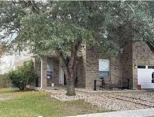 17817 Floribundas, Elgin, TX, 78621-6014 | Card Image