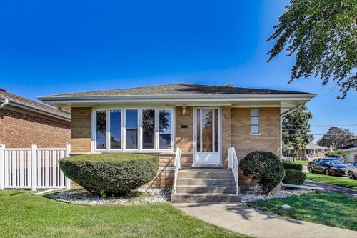 7502 W Strong St, Harwood Heights, IL, 60706-3419 | Card Image
