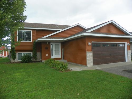 130 Shire Rd N, Watkins, MN, 55389-1249 | Card Image