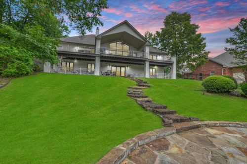 42 Stonegate Shores Dr, Hot Springs, AR, 71913-8896 | Card Image