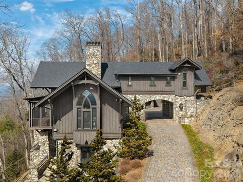 434 Coopers Hawk Dr, Asheville, NC, 28803-6102 | Card Image
