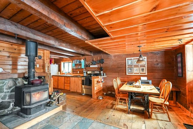 1015 Calbrett Rd, House other with 1 bedrooms, 1 bathrooms and 5 parking in Haliburton ON | Image 13