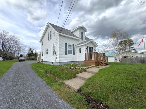 445 Willow Ave, New Glasgow, NS, B2H2A1 | Card Image