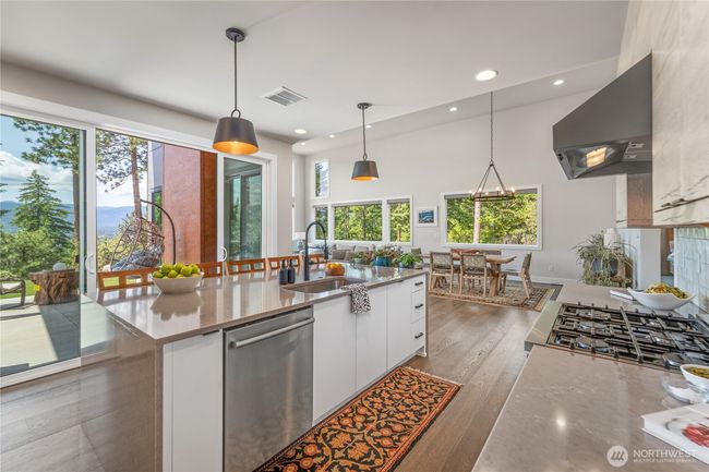 Experience the perfect space for entertaining in this open-concept great room, designed with large gatherings in mind | Image 10
