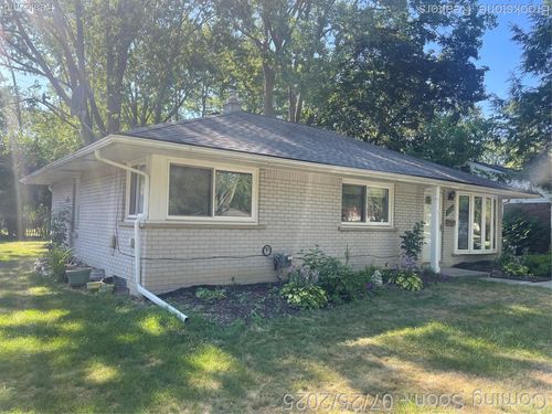 27441 Red Leaf Ln, Southfield, MI, 48076-7416 | Card Image