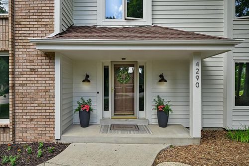 4290 S Coventry Road, NEW BERLIN, WI, 53151 | Card Image