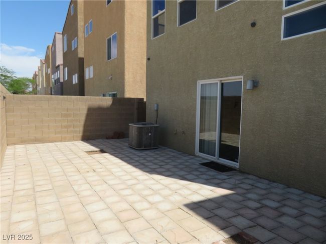 9342 Autumn View Ave, House other with 3 bedrooms, 3 bathrooms and null parking in Las Vegas NV | Image 22