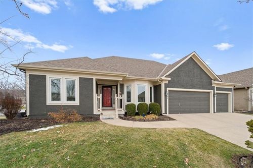 11484 S Brownridge St, Olathe, KS, 66061-2836 | Card Image