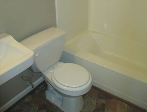 401 Greenville St, Pendleton, SC, 29670-1438 | Card Image