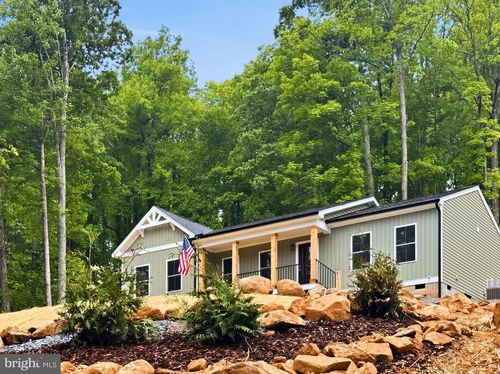 441 High Top Rd, Linden, VA, 22642-5448 | Card Image