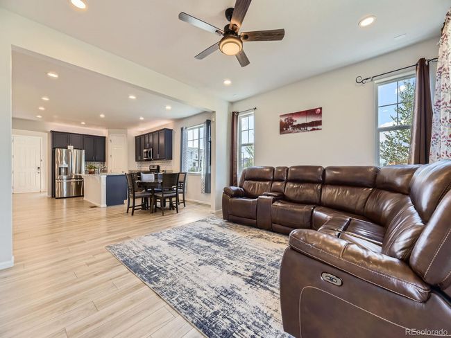 917 White Leaf Cir, House other with 5 bedrooms, 5 bathrooms and null parking in Castle Rock CO | Image 5