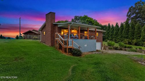 2812 Mentor Rd, Louisville, TN, 37777-3831 | Card Image