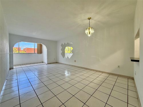 apt-327-1555 W 44th Pl, Hialeah, FL, 33012-7126 | Card Image