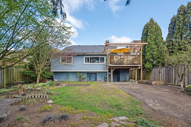 1216 Edinburgh St, House other with 5 bedrooms, 3 bathrooms and 2 parking in New Westminster BC | Image 34