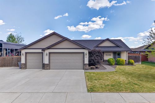 680 Tanglewood Dr, Richland, WA, 99352-4099 | Card Image