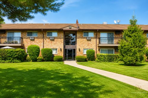 213-836 E Old Willow Rd, Prospect Heights, IL, 60070-2122 | Card Image