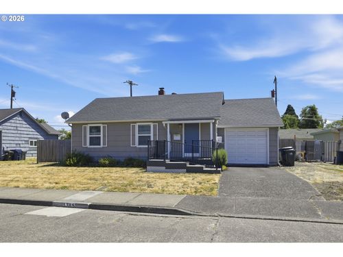 1385 Parker St, Springfield, OR, 97477-4135 | Card Image