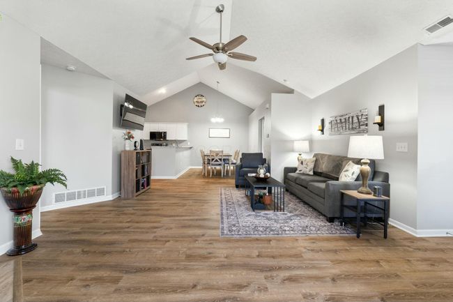 4163 Windbud Dr, Condo with 2 bedrooms, 2 bathrooms and null parking in New Albany OH | Image 11