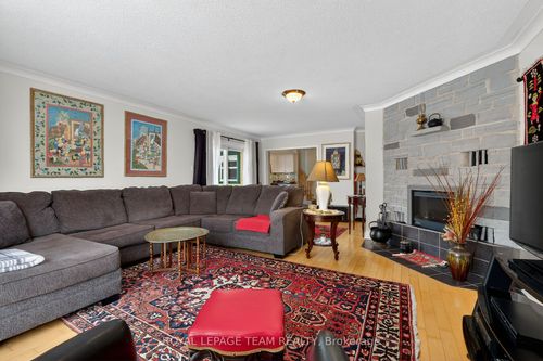 97 Woodward St, Carleton Place, ON, K7C1E7 | Card Image