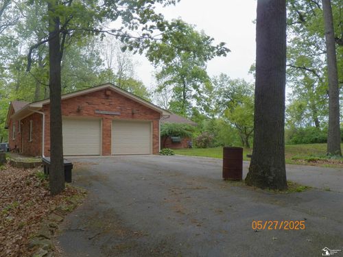 2600 Meanwell Rd, Petersburg, MI, 49270-9462 | Card Image