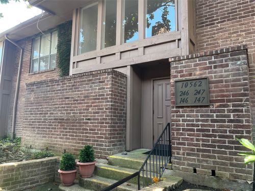 apt-246-10562 High Hollows Dr, Dallas, TX, 75230-4705 | Card Image