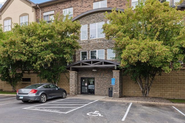 APT-1210 - 13560 Technology Dr, Condo with 2 bedrooms, 2 bathrooms and null parking in Eden Prairie MN | Image 33