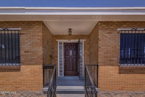 4029 Hueco Ave, El Paso, TX, 79903-2814 | Card Image