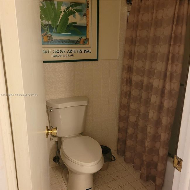 APT-739 - 1801 S Ocean Dr, Condo with 2 bedrooms, 2 bathrooms and null parking in Hallandale Beach FL | Image 6