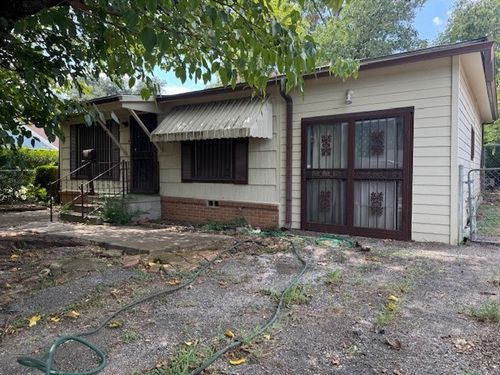 3608 Stanley Ave, Fort Worth, TX, 76110-4841 | Card Image