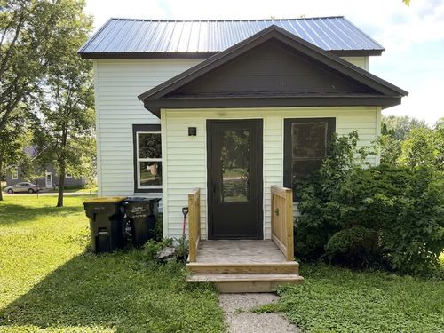 113 1st St Sw, Fairfax, MN, 55332-2180 | Card Image