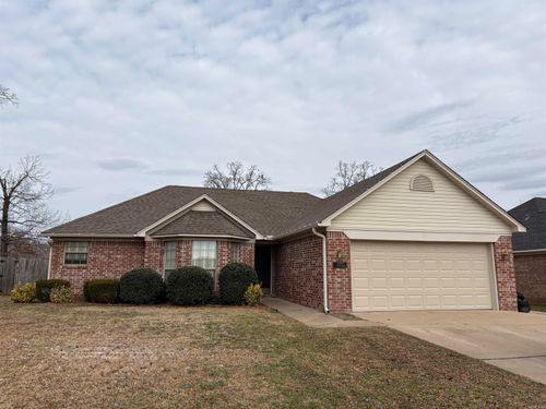4520 Oregon Trl, Conway, AR, 72034-3334 | Card Image