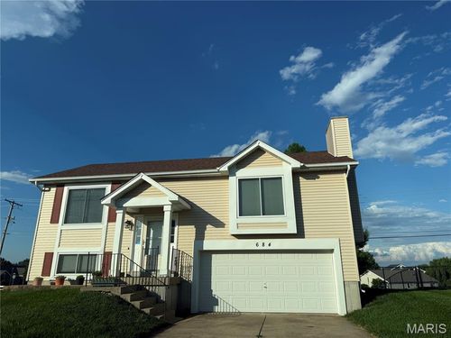 684 Dundee Ct, Wentzville, MO, 63385-2858 | Card Image