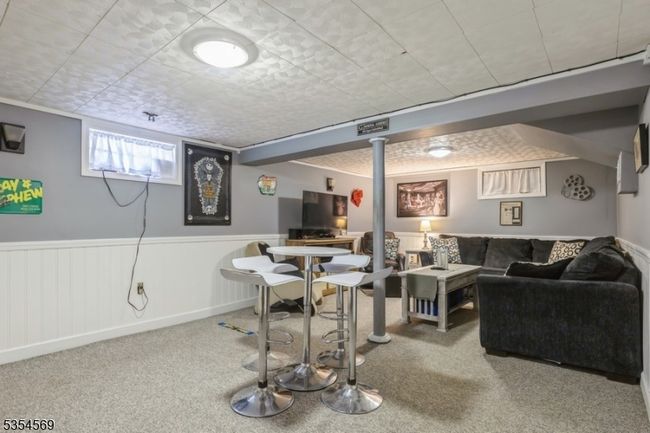 41 Spring Hill Rd, House other with 3 bedrooms, 2 bathrooms and null parking in Clifton NJ | Image 28