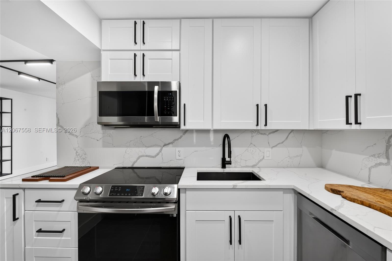 Residential Lease in Aventura 3