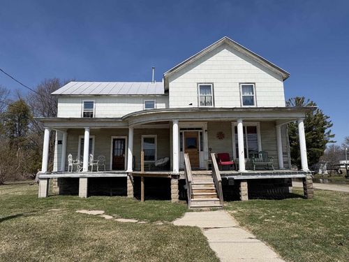 555 Pecor Street, Oconto, WI, 54153 | Card Image