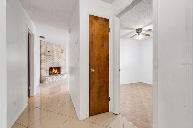 13635 Berkshire Ct, House other with 3 bedrooms, 2 bathrooms and null parking in GRAND ISLAND FL | Image 10