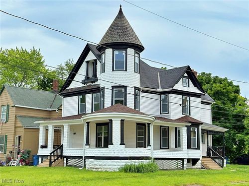 1504 Lexington Ave, Lorain, OH, 44052-3561 | Card Image