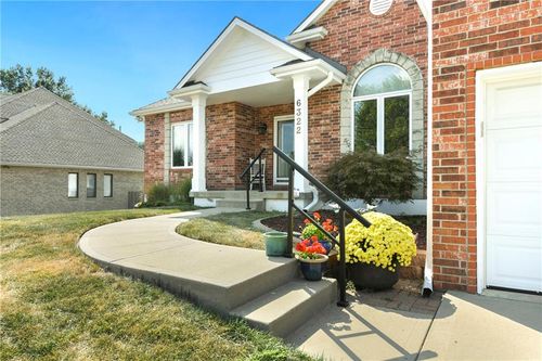 6322 Norwood Ct, Kansas City, MO, 64133-4486 | Card Image