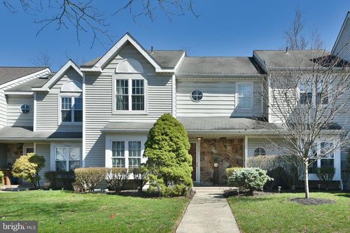2205 Ash Grove Rd, AMBLER, PA, 19002-5070 | Card Image