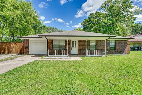 1809 S Clay St, Kaufman, TX, 75142-3455 | Card Image