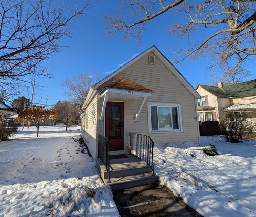 228 Pine River Street, Redgranite, WI, 54970 | Card Image