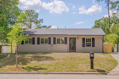 2224 Emerson Pl, Durham, NC, 27707-4452 | Card Image