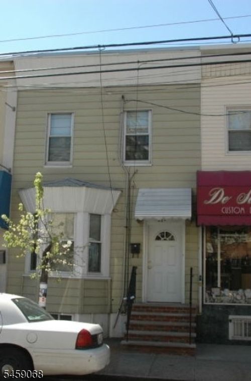 64 Wilson Ave, Newark, NJ, 07105-3215 | Card Image