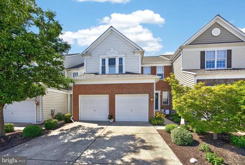 25 Berman Ct, PHOENIXVILLE, PA, 19460-2773 | Card Image